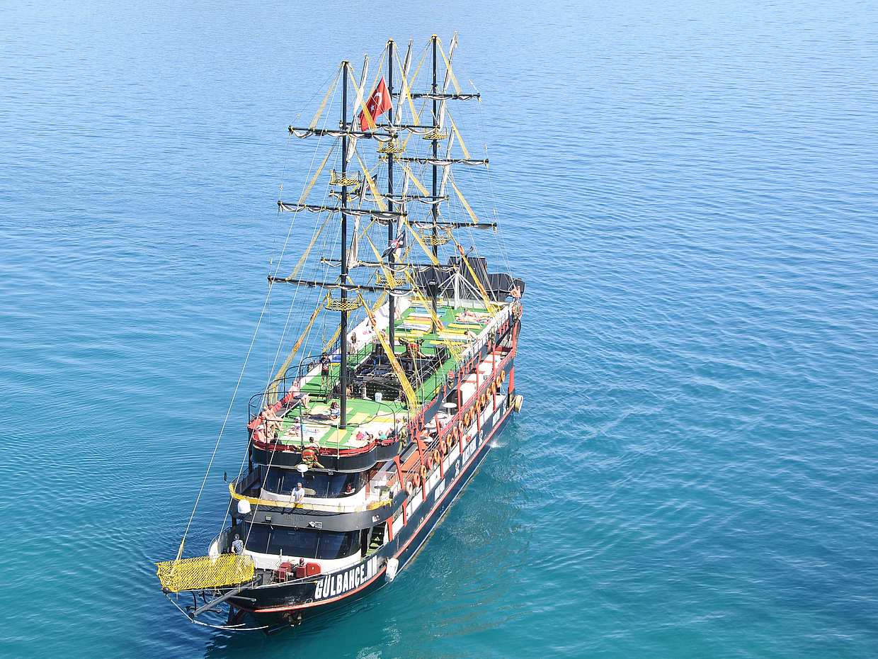 All Inclusive Alanya Boat Tour with Lunch and Soft Drinks in Turkey, photo 2