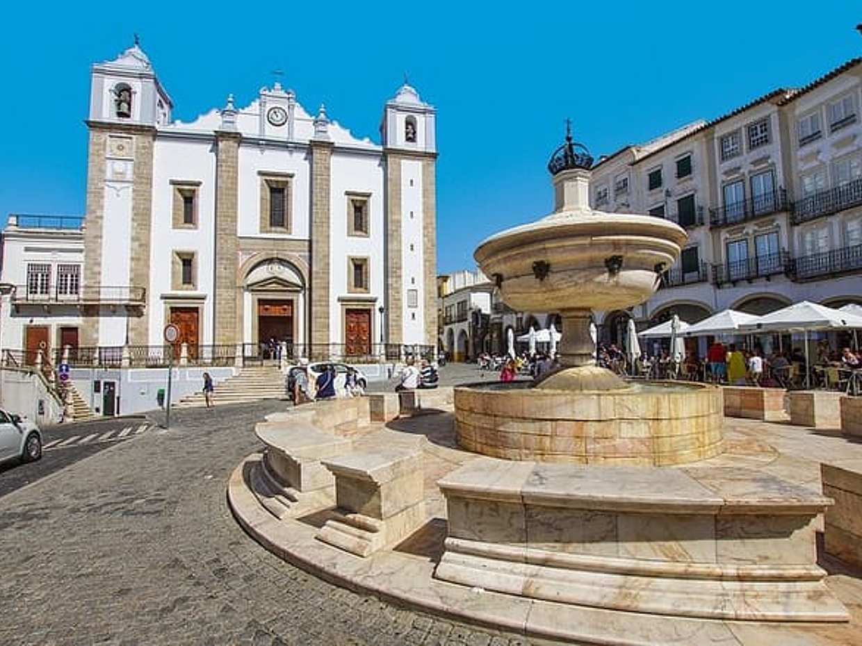 Private day trip from Lisboa to Evora, English speaking driver in Portugal, Lisbon, photo 5
