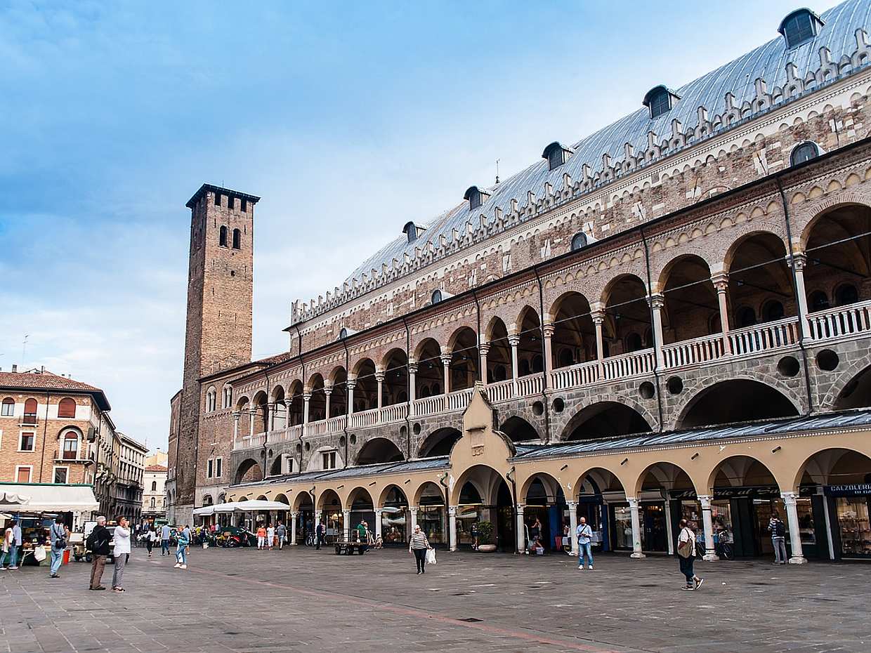Experience Padua Like a Local. Private Tour from Venice, Italy, photo 2