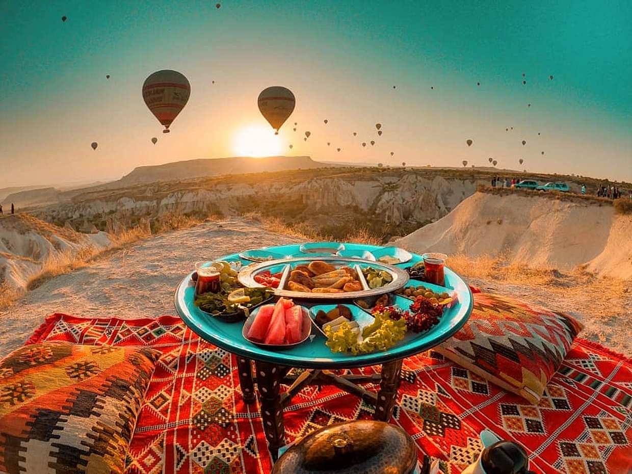 Enjoy Turkish Breakfast in Cappadocian Valley in Göreme, Türkiye, photo 5