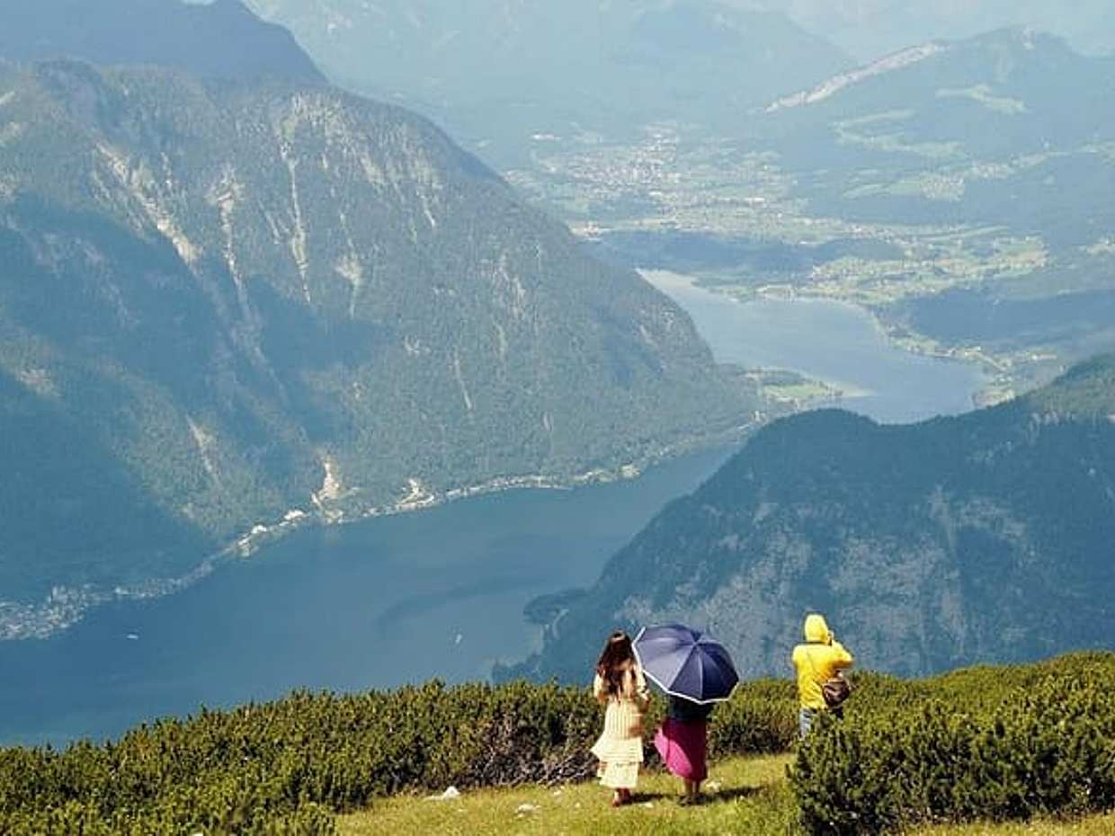 Munich to Vienna 1-Way Private Transfer with Hallstatt Stop, photo 4