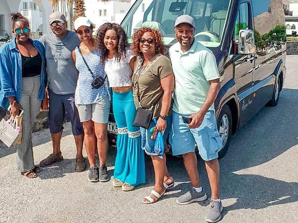 Private Guided Full Day Tour of Santorini