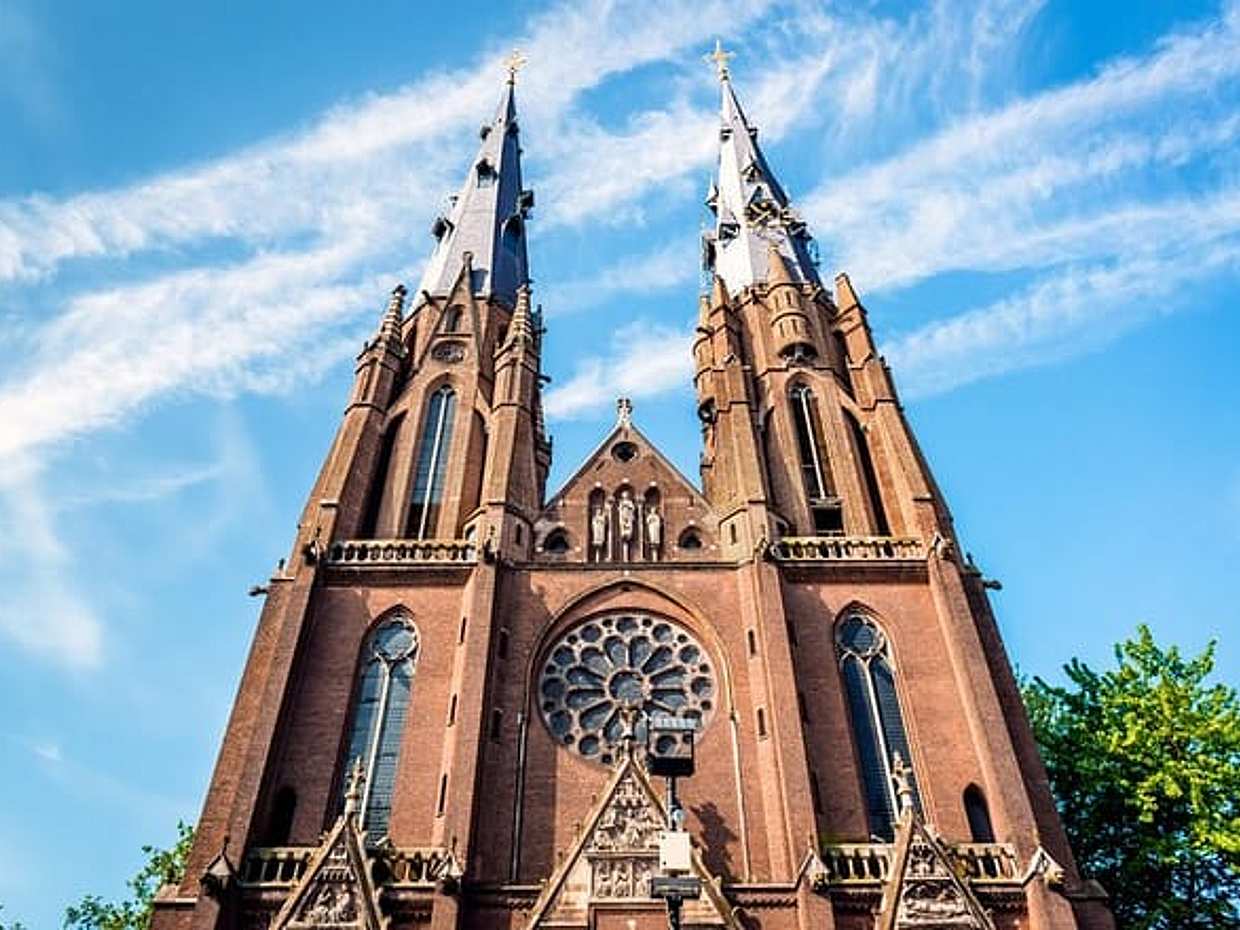 Private direct transfer from Amsterdam to Eindhoven in Netherlands