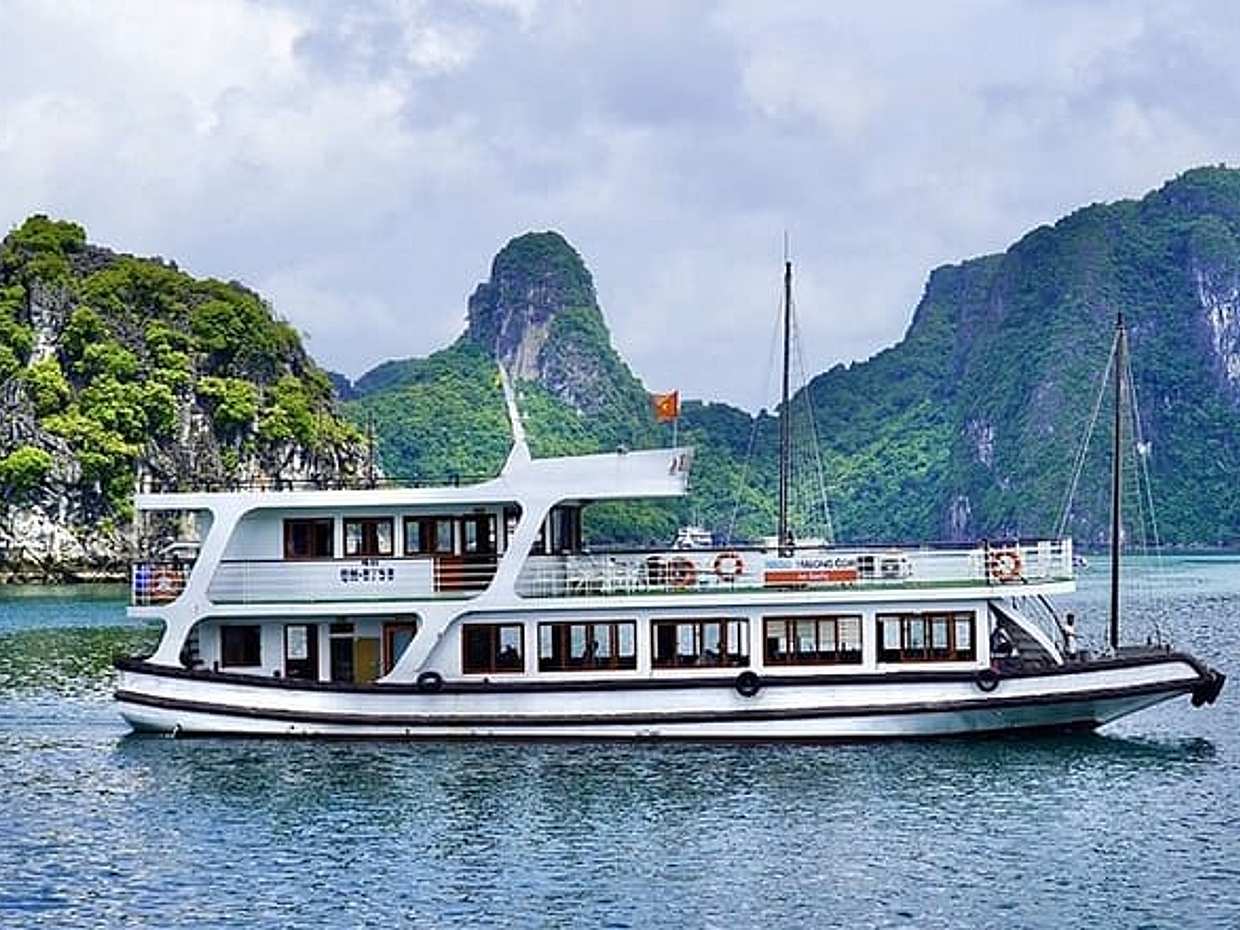 Best Selling - Ha Long Bay 1 Day Tour With Beach & Cave Explore, photo 2