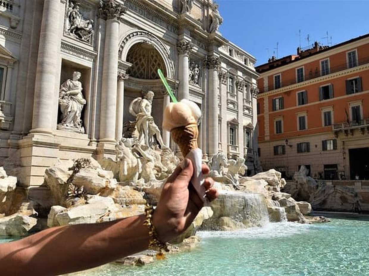 Rome’s Must-See Squares: A Private Walking Tour with Ice Cream