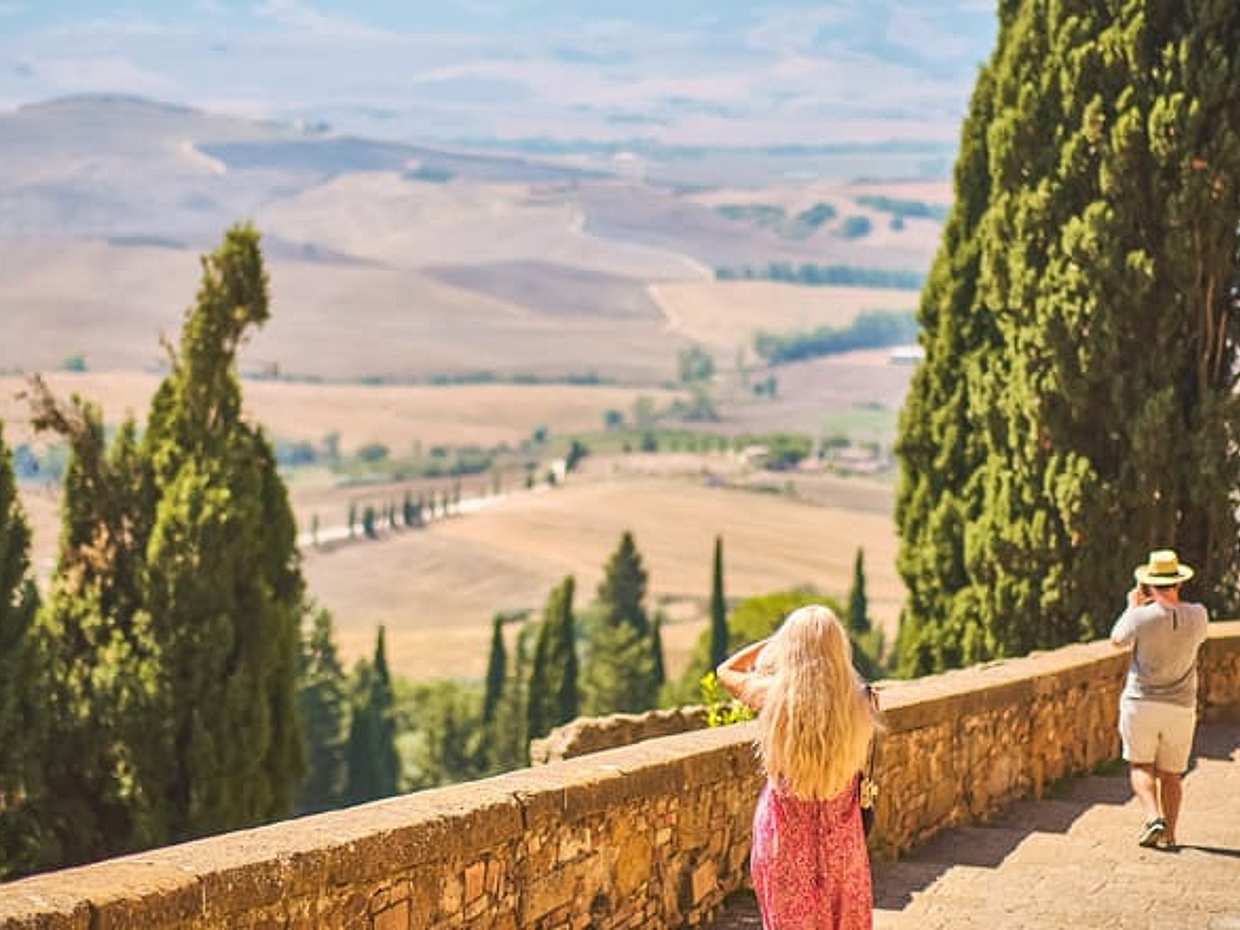 Full Day Tour to Val D'Orcia and Gladiator's fields: Montalcino, Montepulciano and Pienza with wine and cheese tasting in Italy, Florence, photo 2