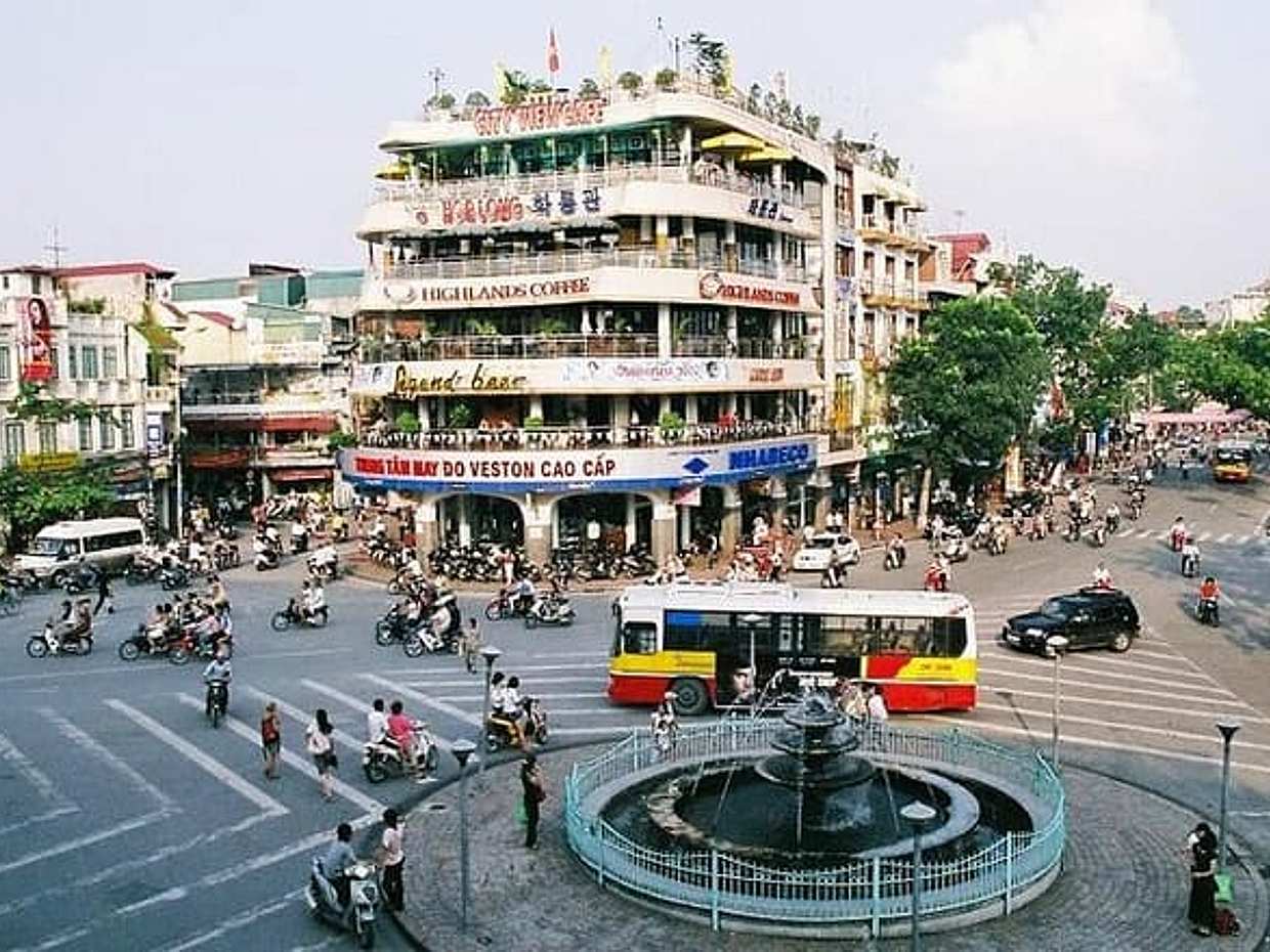 PRIVATE HANOI CITY TOUR with Transfer, Experienced Guide & Lunch, photo 4