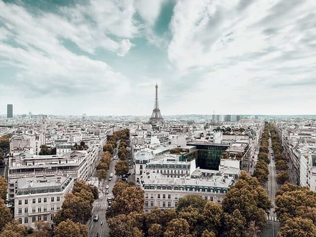 Private Vintage Car Tour with Eiffel Tower and Seine River Cruise, photo 5