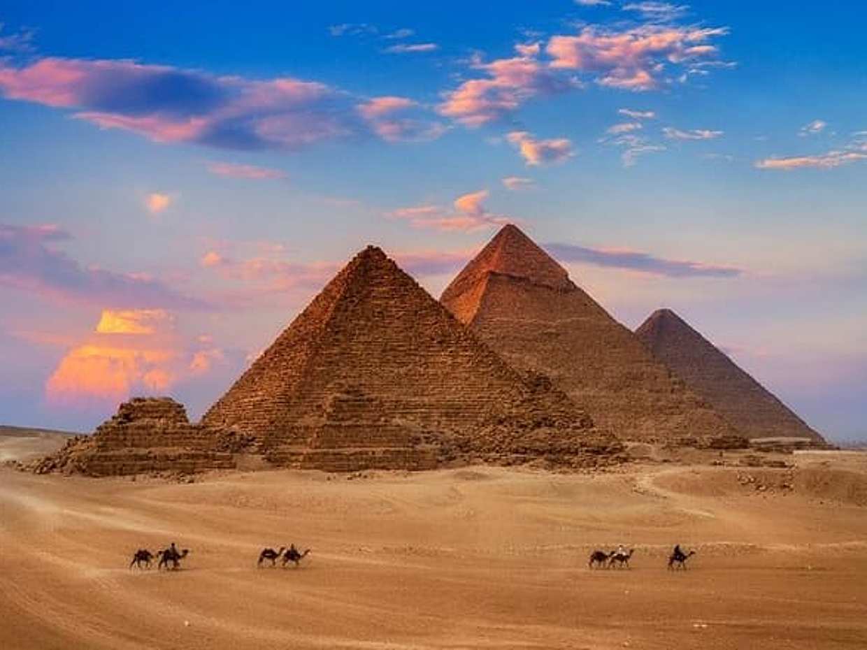Hurghada Day Trip to Pyramids of Giza and Egyptian Museum VIP, photo 2