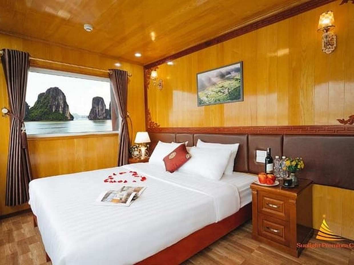 Boutique Cruise: 2-Day 1-Night Lan Ha Bay & Cat Ba Island Tour