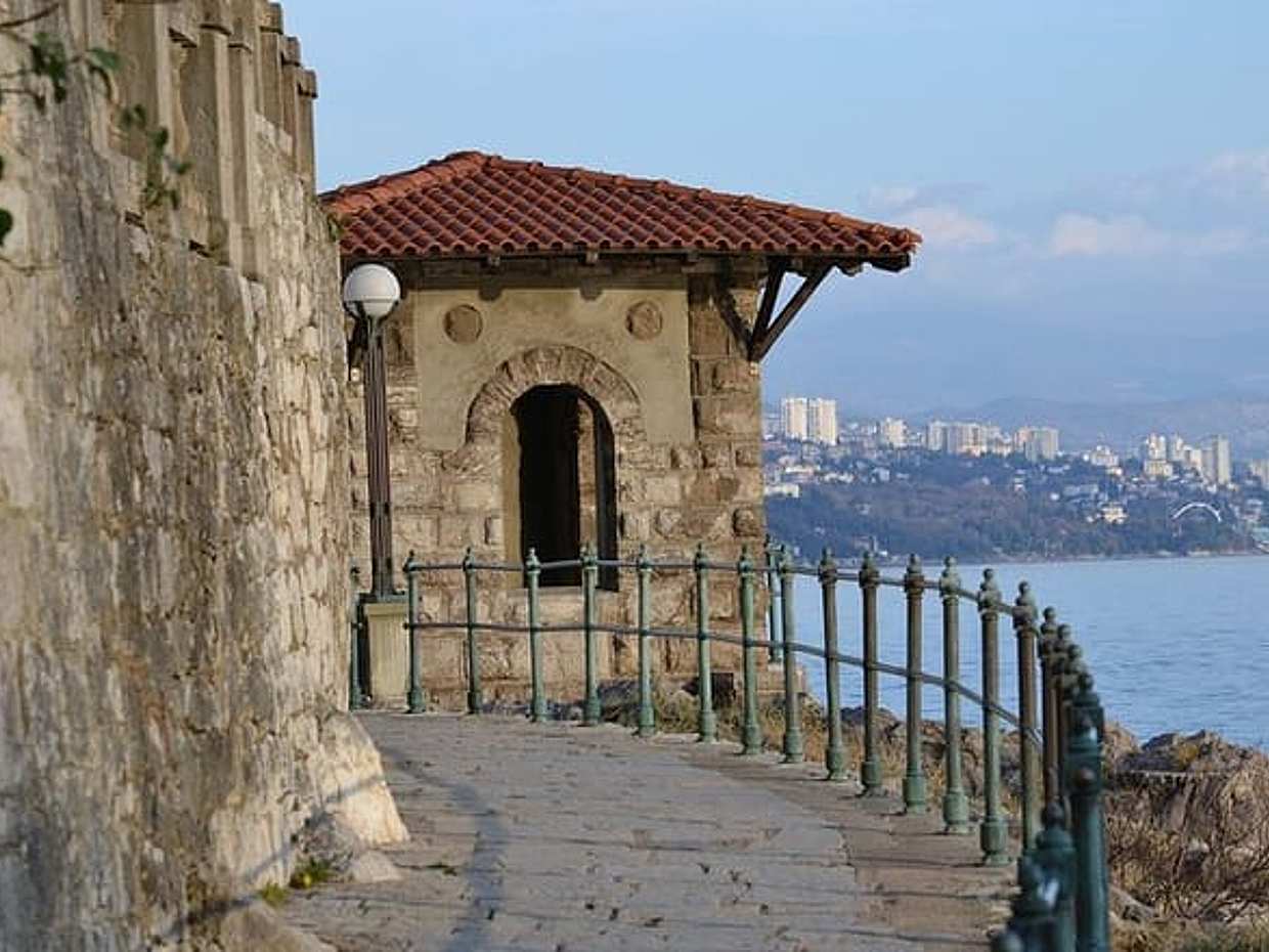 Hırvatistan'da yerel şoför ile Zagreb'den Rijeka'ya özel aktarma, photo 3