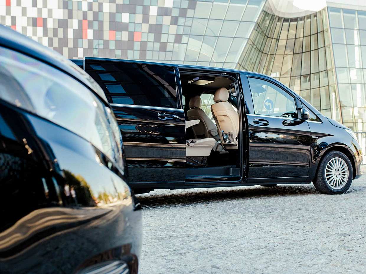 Privater Transfer vom Flughafen Istanbul ins Stadtzentrum in der Türkei
