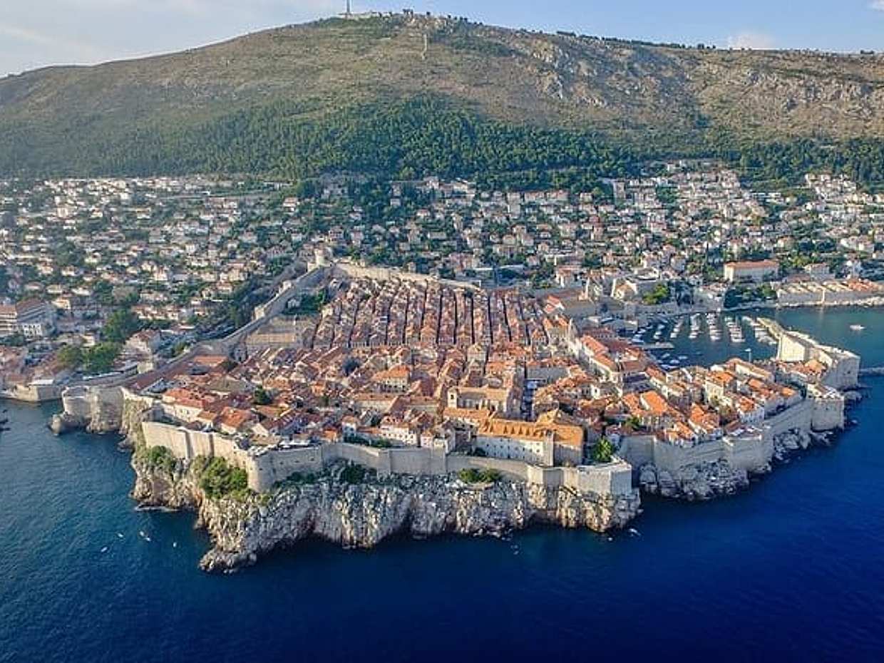 Private Direct Transfer From Split To Dubrovnik With Local Driver in Croatia