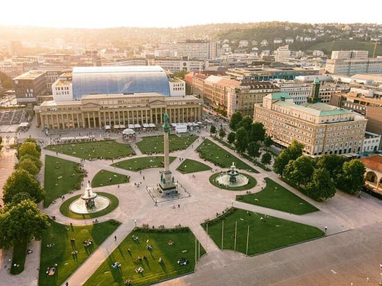 Stuttgart Scavenger Hunt & Highlights Self-Guided Walking Tour