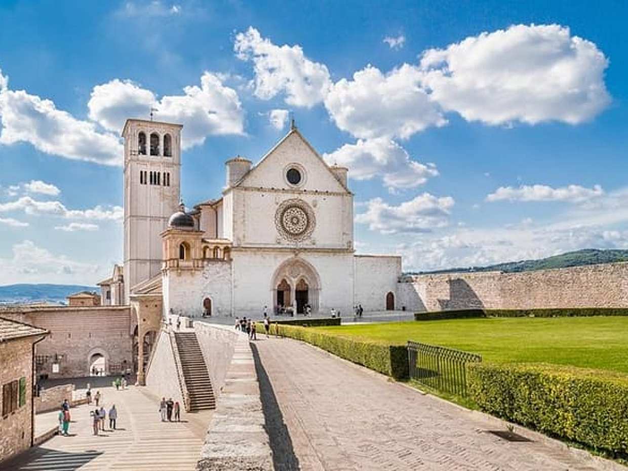 Private Full-Day Tour of Assisi and Cortona from Florence