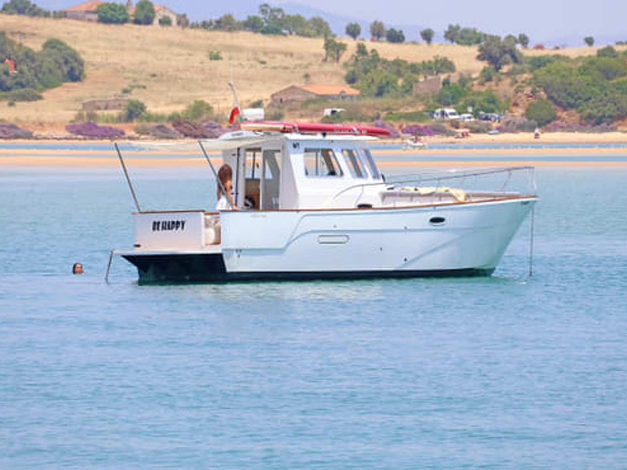 BE HAPPY – Private Boat Tour - Half Day (3:30)