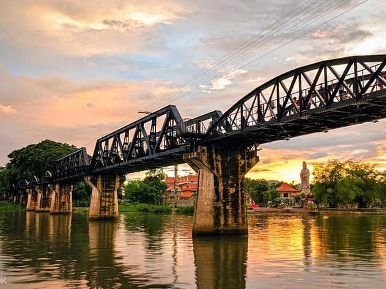 River Kwai Bridge and Floating Market Full-Day Combo, photo 5