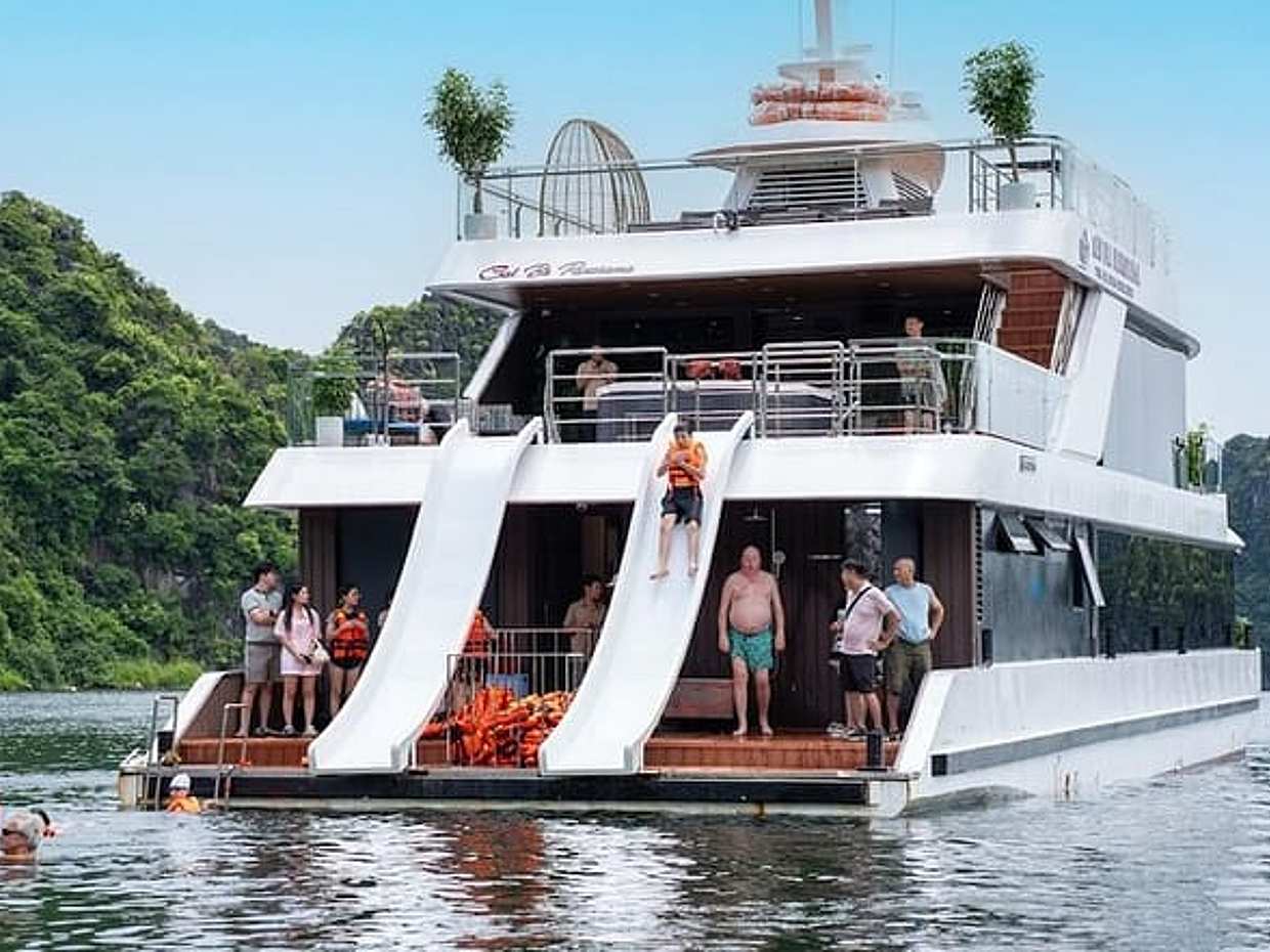 D'Charme Luxury Day Cruise Discover the MOST Stunning Lan Ha Bay in Vietnam, Ha Long, photo 3