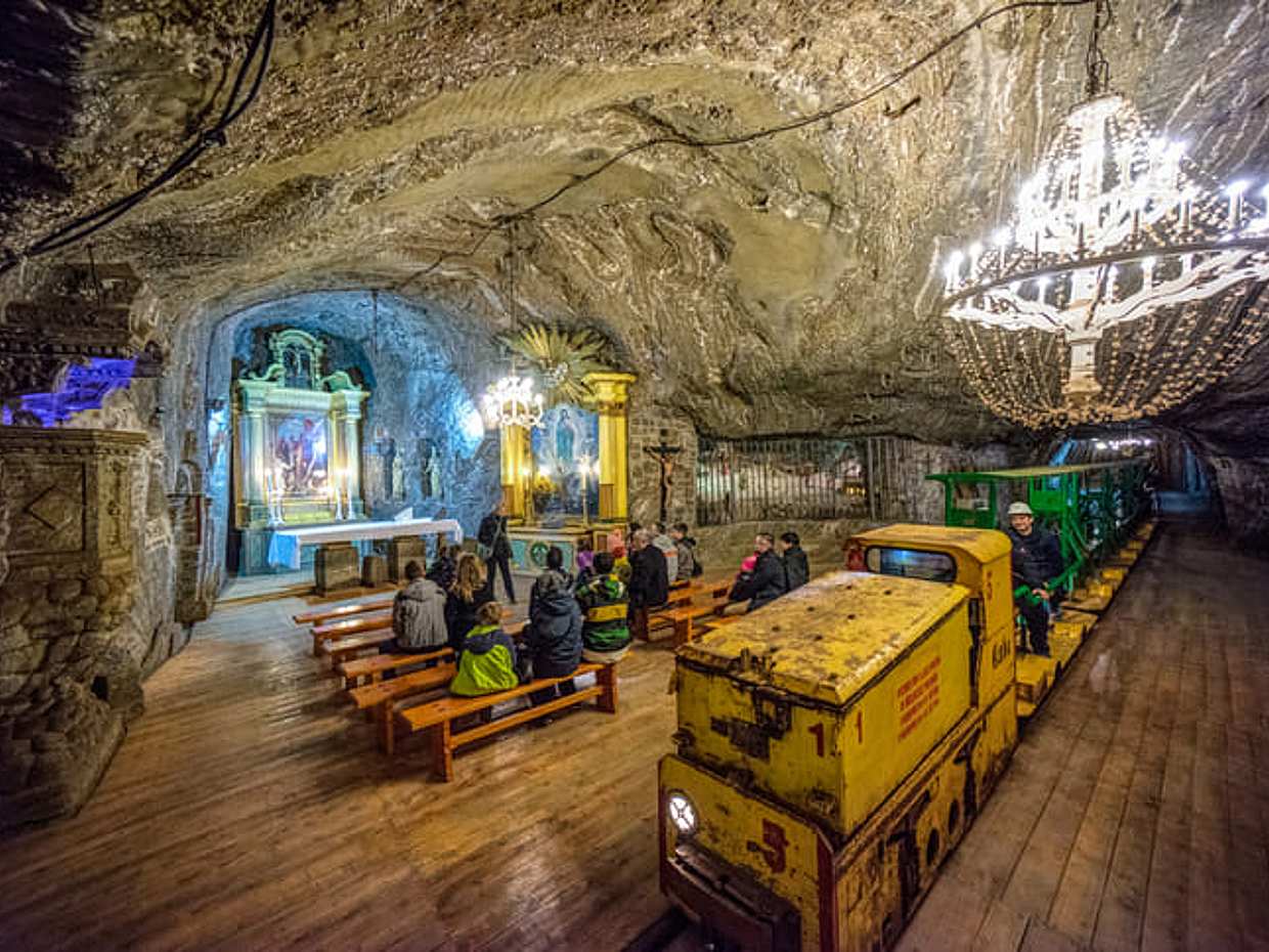 Pearl of Malopolska: Bochnia salt mine, Zalipie, Tarnow - PRIVATE tour from Krakow (8h), photo 4