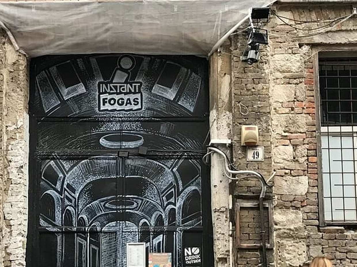 Your Own Budapest Ruin Bars Walking Tour, photo 5