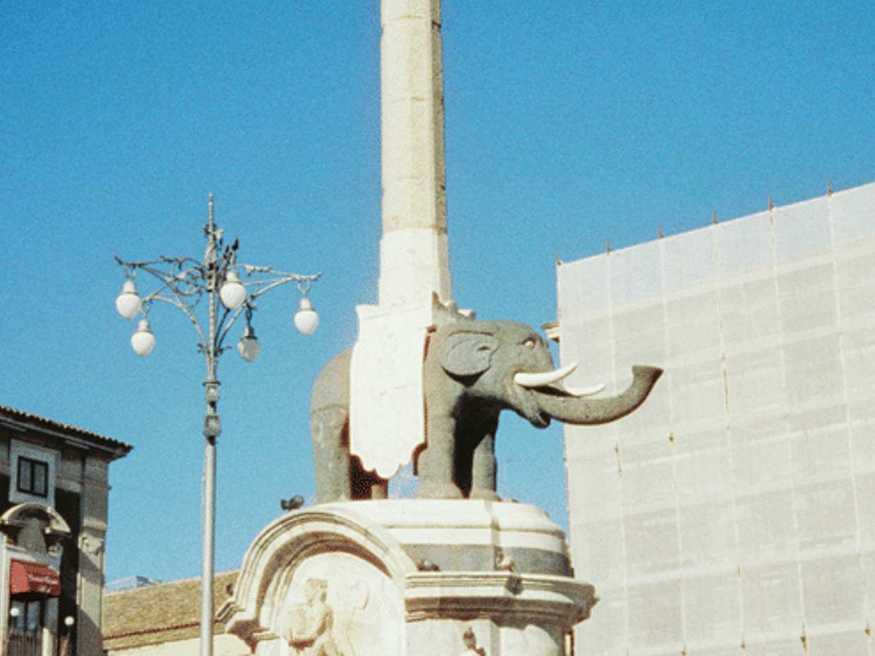 Catania Street Food & Fish Market Tour: Tastings, Drinks & Lava Tunnel (Small Group), photo 3
