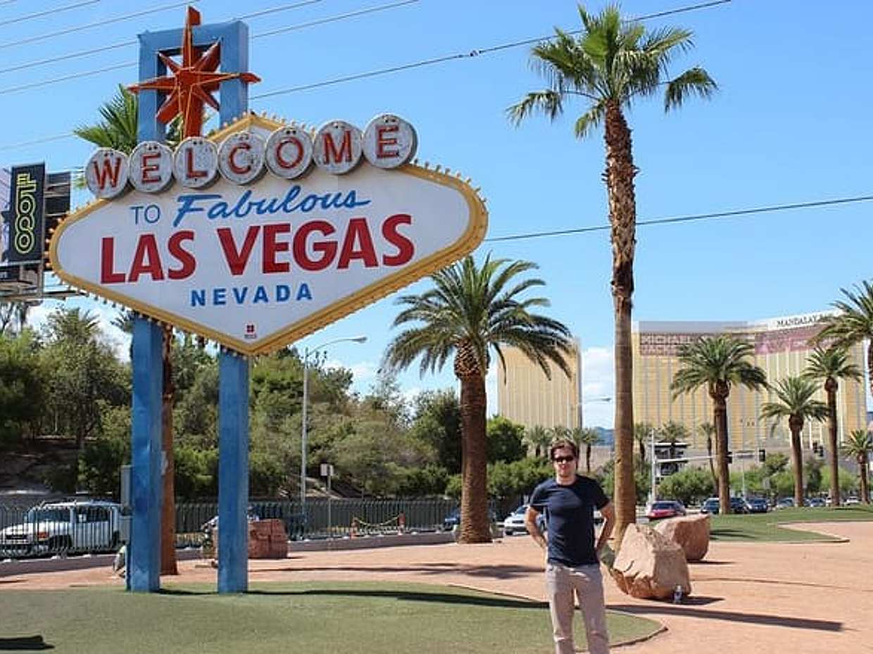 Las Vegas Strip or Fremont Street Semi-Professional Photo Session, photo 2