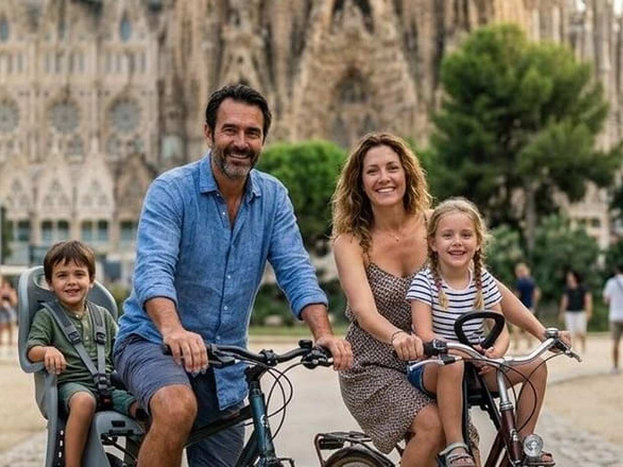 Barcelona Private Bike/eBike Tour & Sagrada Familia Tickets in Spain, photo 3