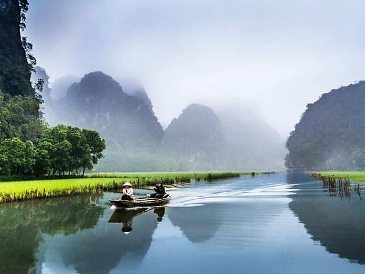 Luxury Ninh Binh Day Tour: Hoa Lu, Tam Coc & Mua Cave From Hanoi in Vietnam, Hà Nội