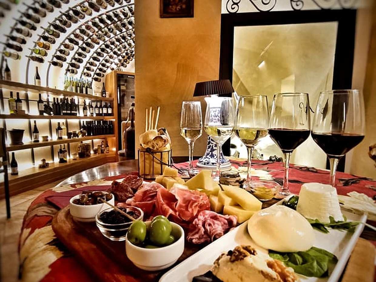 Rome Half Day: Private Golf Cart Adventure & Wine Tasting in an Ancient Cellar, photo 4