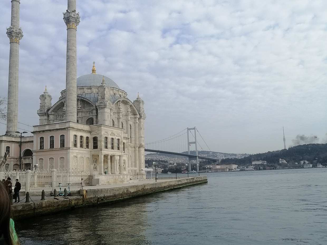 Dolmabahce Palace and Two Continents Tour in Turkey, Dolmabahce Palast