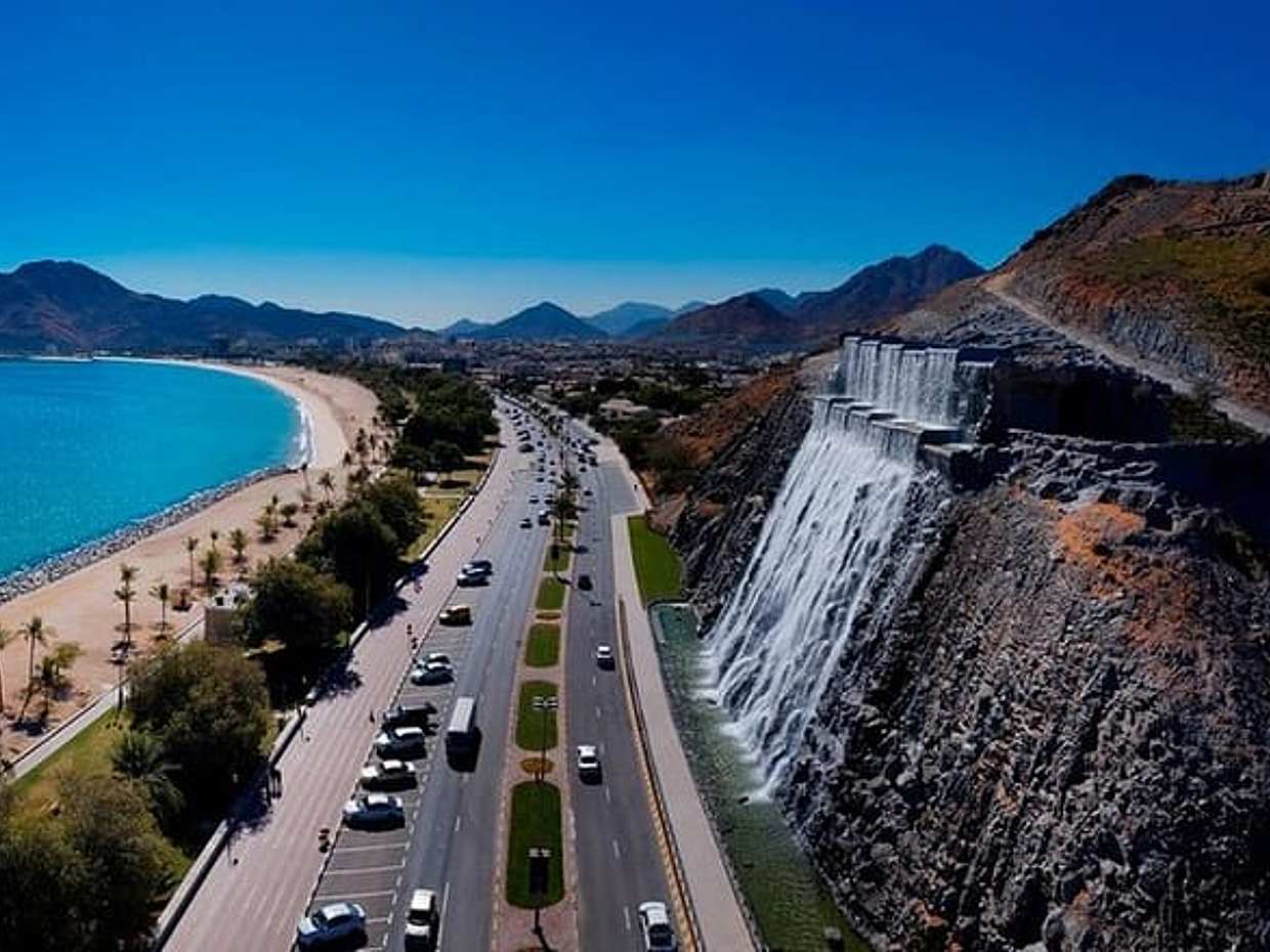 Full-Day East Coast Fujairah City Tours from Dubai