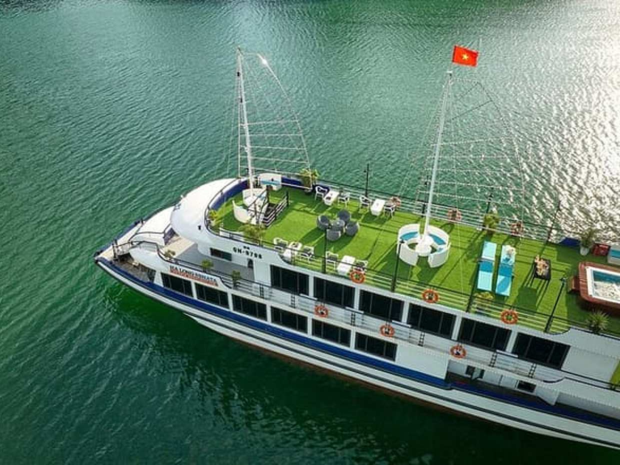 Premium/Luxury Cruises Explore Halong Bay In One Day