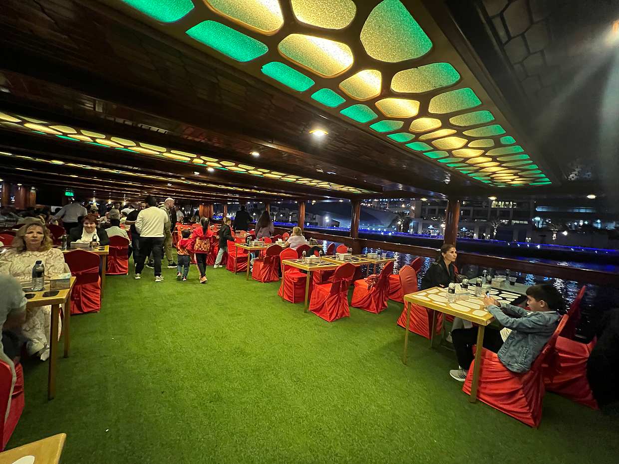 Ocean Empress Dinner Cruise VIP Premium Alcoholic Drinks in United Arab Emirates, Dubai, photo 3