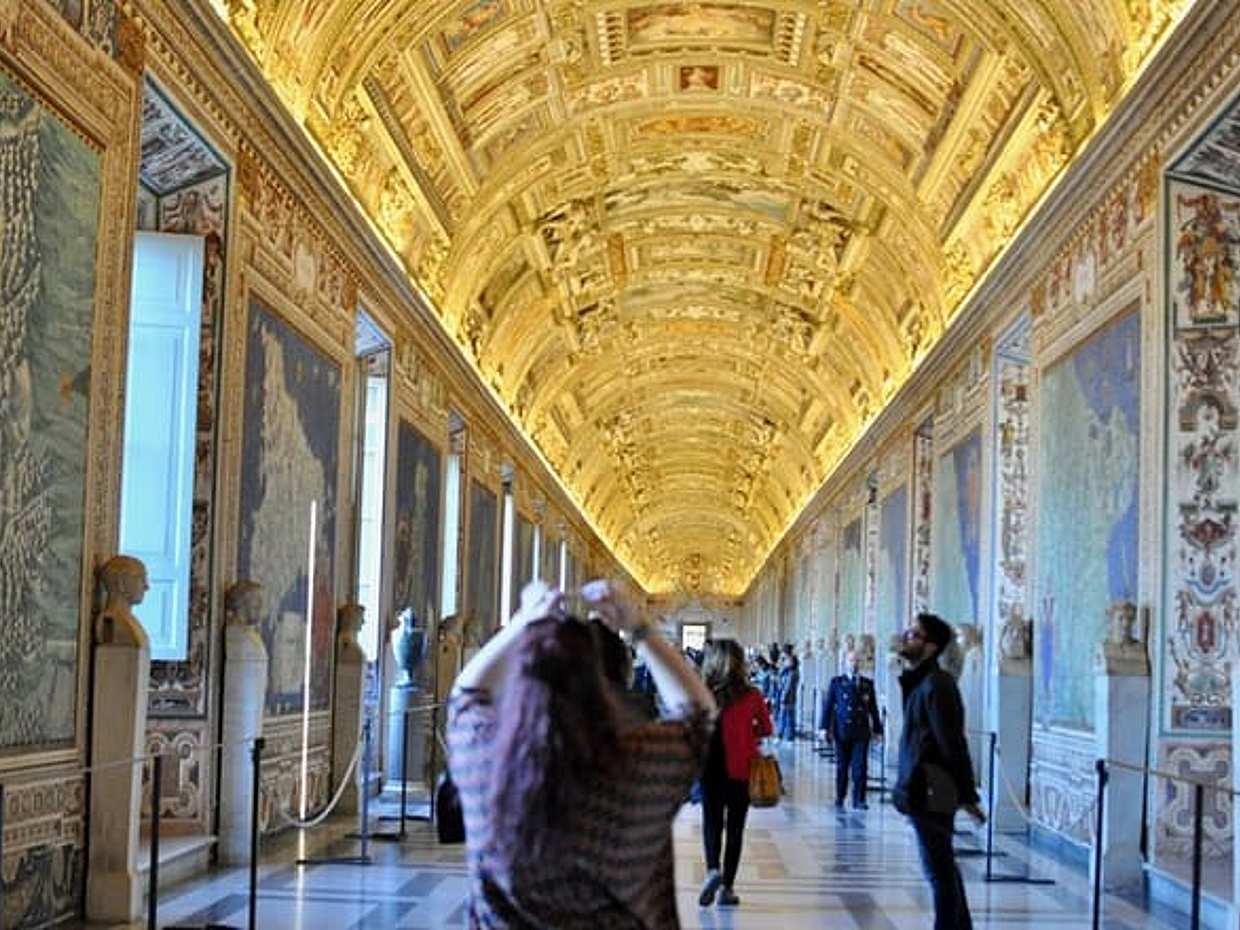 Vatican Museums & Sistine Chapel, Semi-Private Tour with Skip-the-Line
