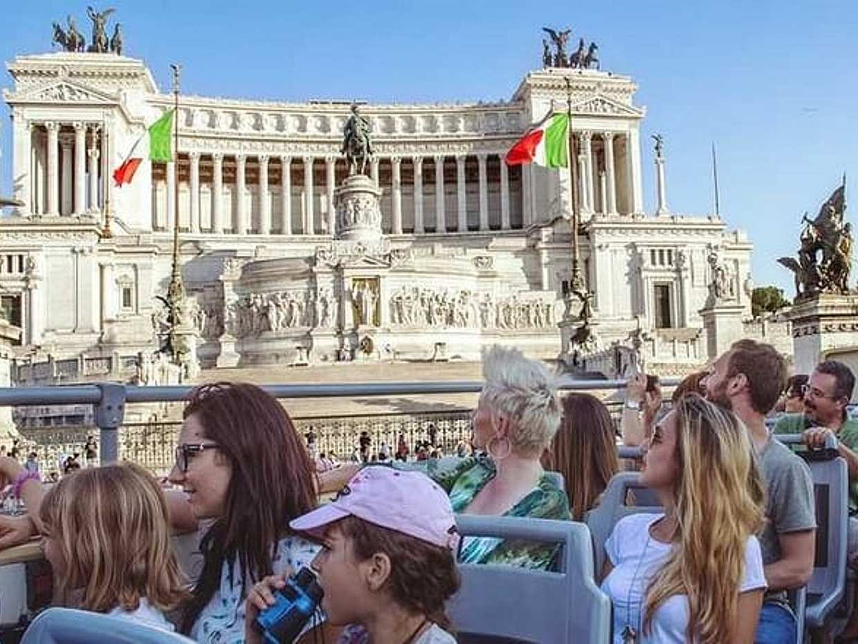 Rome Private Double Decker Open Bus Panoramic Tour | Exclusive Sightseeing, photo 3