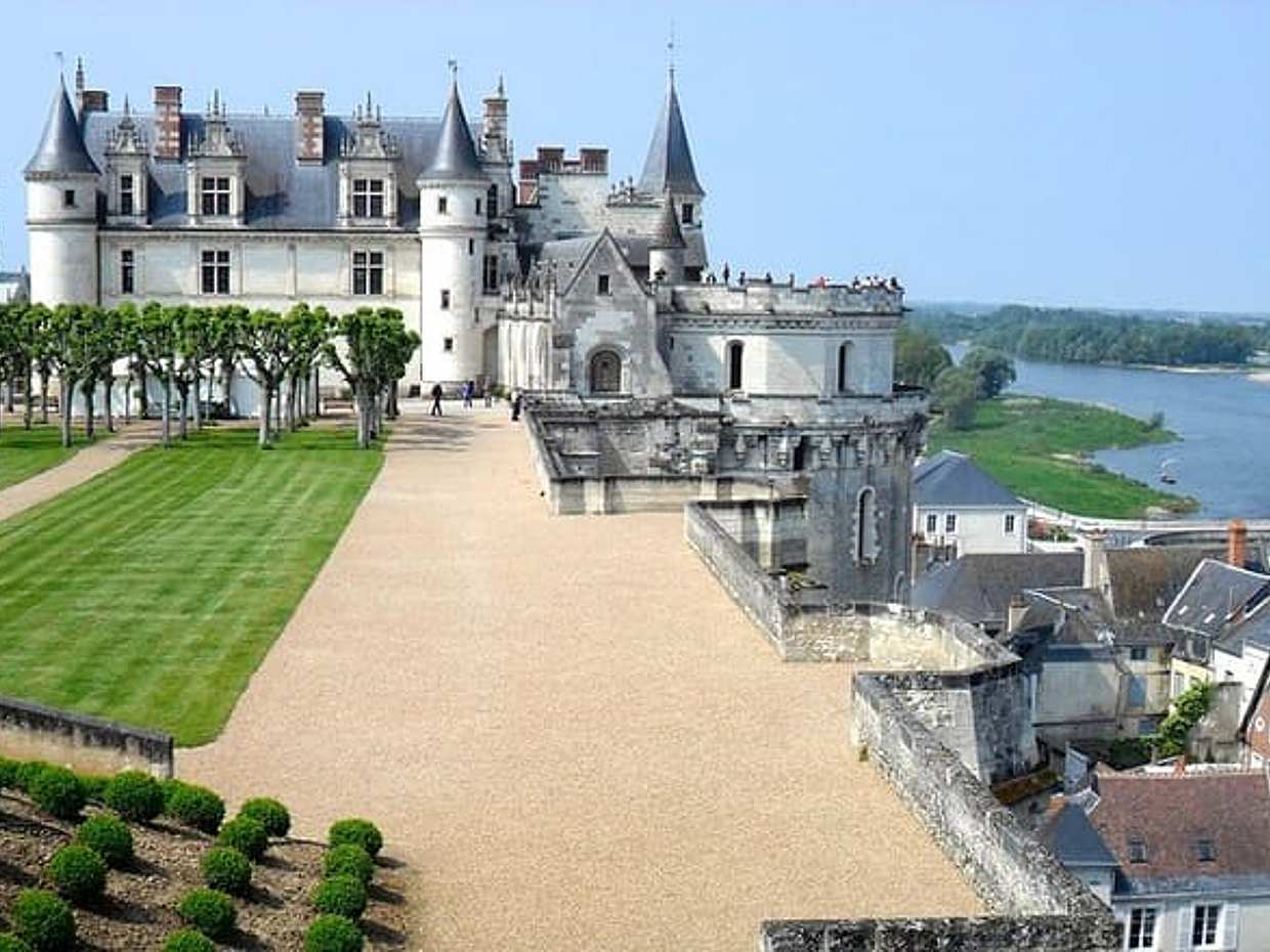 Loire Valley Castles VIP Private Tour: Chambord, Chenonceaux, Amboise, photo 3
