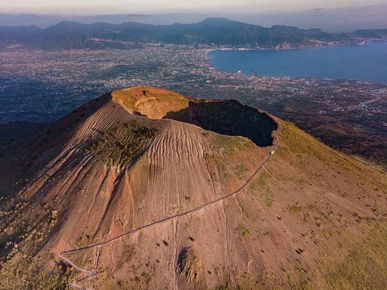 Pompeii and Vesuvius Scenic Drive with Wine Tasting from Rome, photo 4