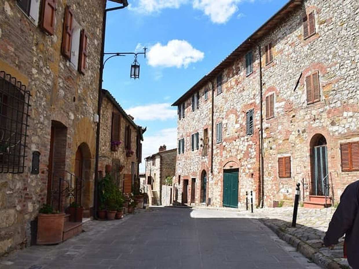 From Florence: Private Minivan Excursion To Assisi And Cortona, photo 2