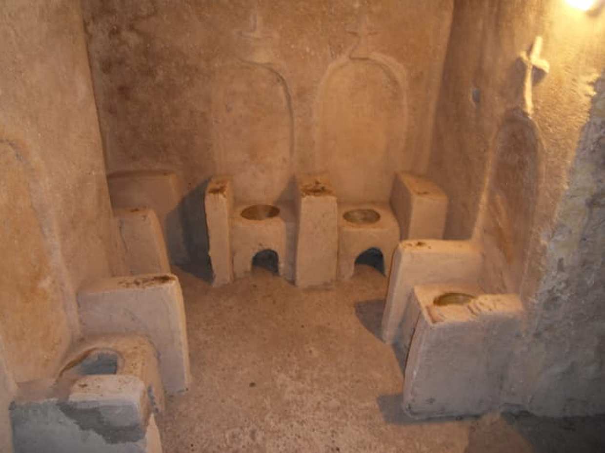 Guided tour in Italian of Aragonese Castle + transfer, photo 2
