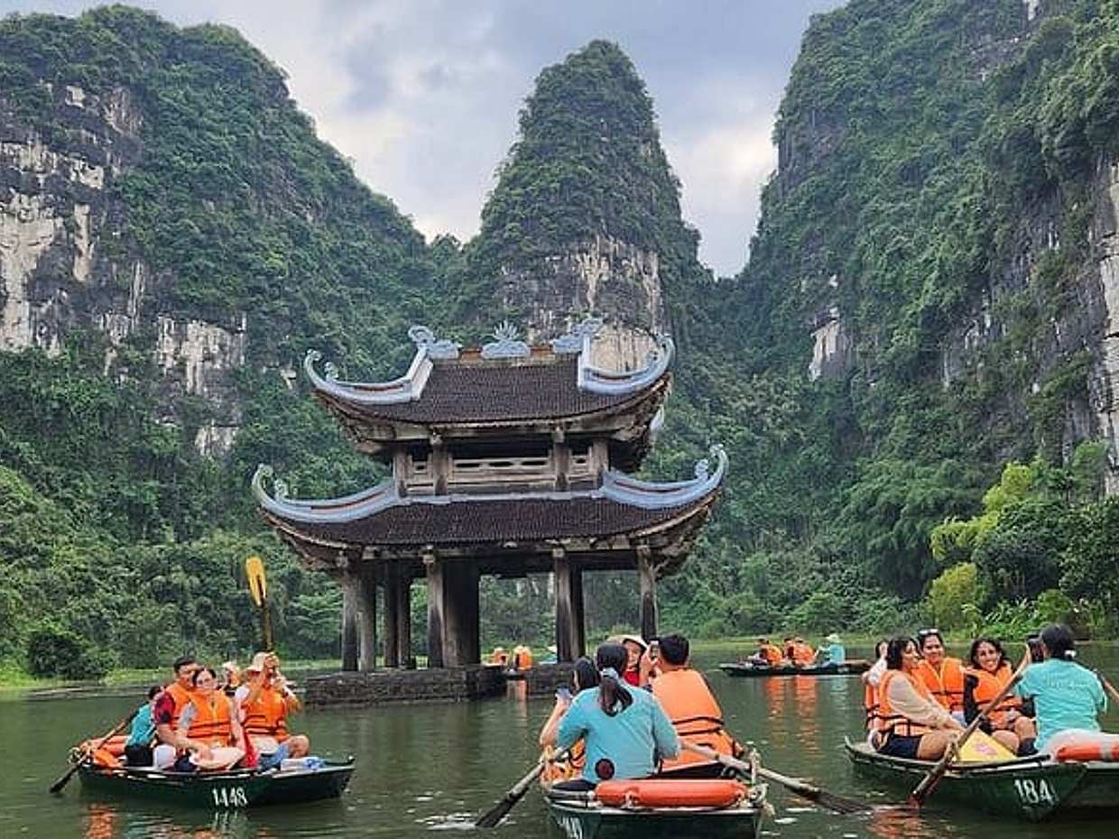 Ninh Binh Highlights Day Tour from Hanoi | Small Group of 9