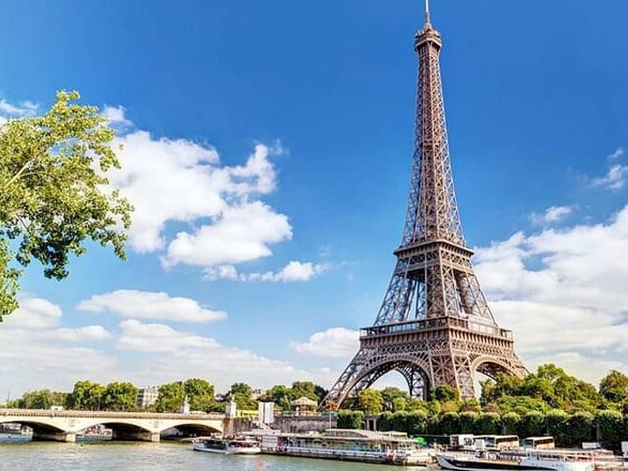 Eiffel Tower Skip The Line Summit with Host, photo 5