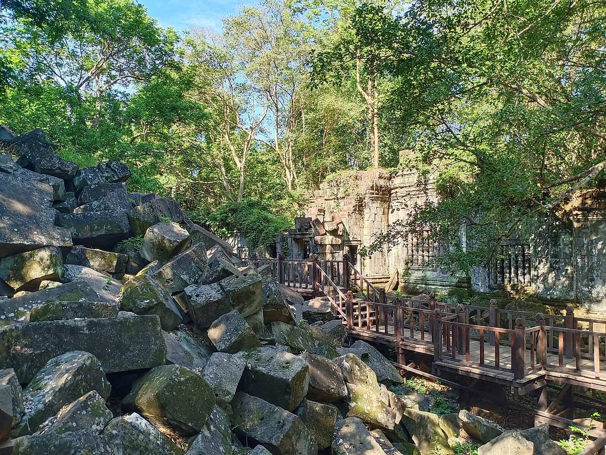 Private One Day to Banteay Srei, Beng Mealea and Rolous Group in Cambodia, Krong Siem Reap, photo 4