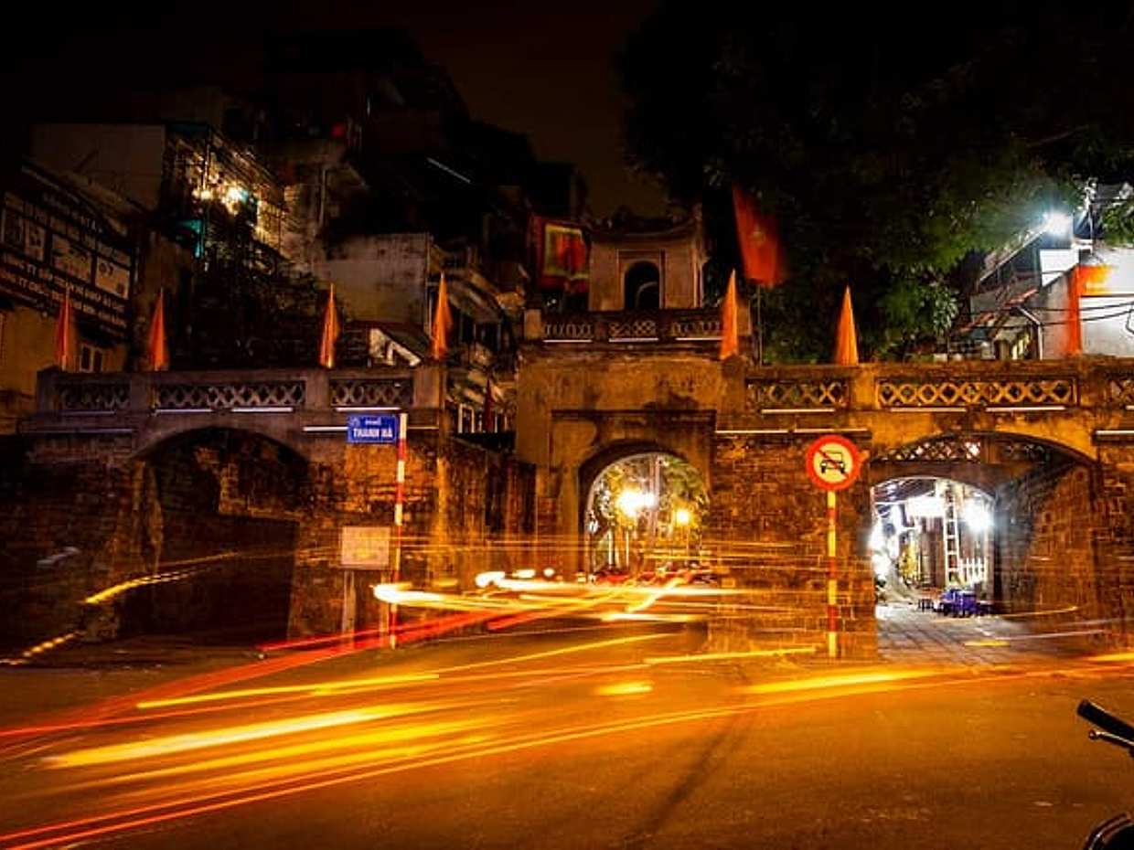 Hanoi by Night, photo 2