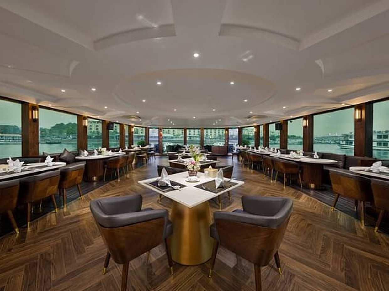 Catamaran Premium Cruise to Halong Bay & Lan Ha Bay in 1 Day Tour, Vietnam, photo 2