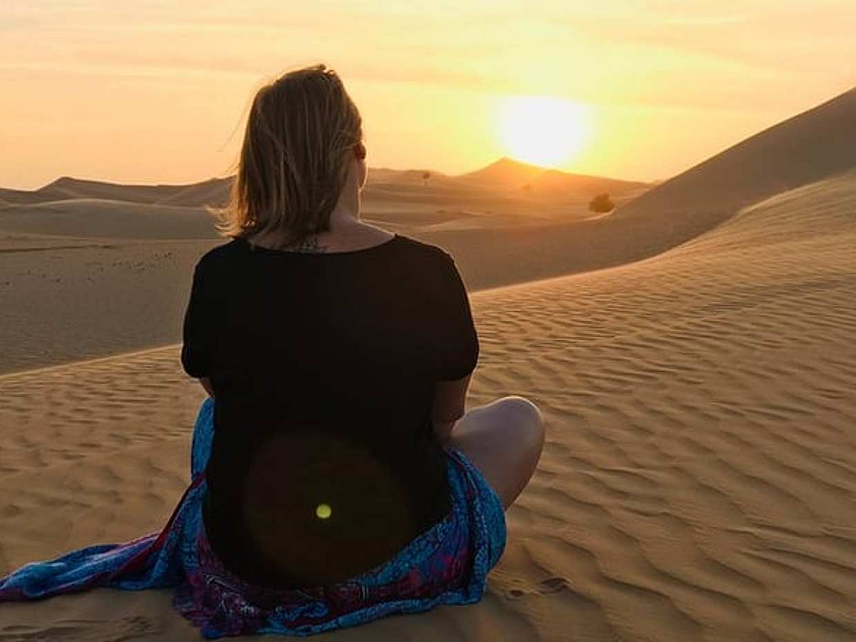 Abu Dhabi Desert safari with BBQ Dinner,Sandboarding & Camel ride, photo 4