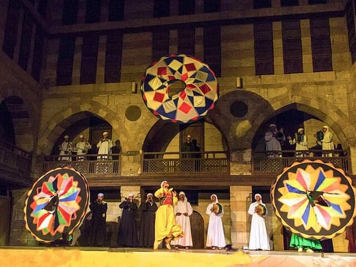 Al Tannoura Egyptian Heritage Show At Wekalet El Ghoury