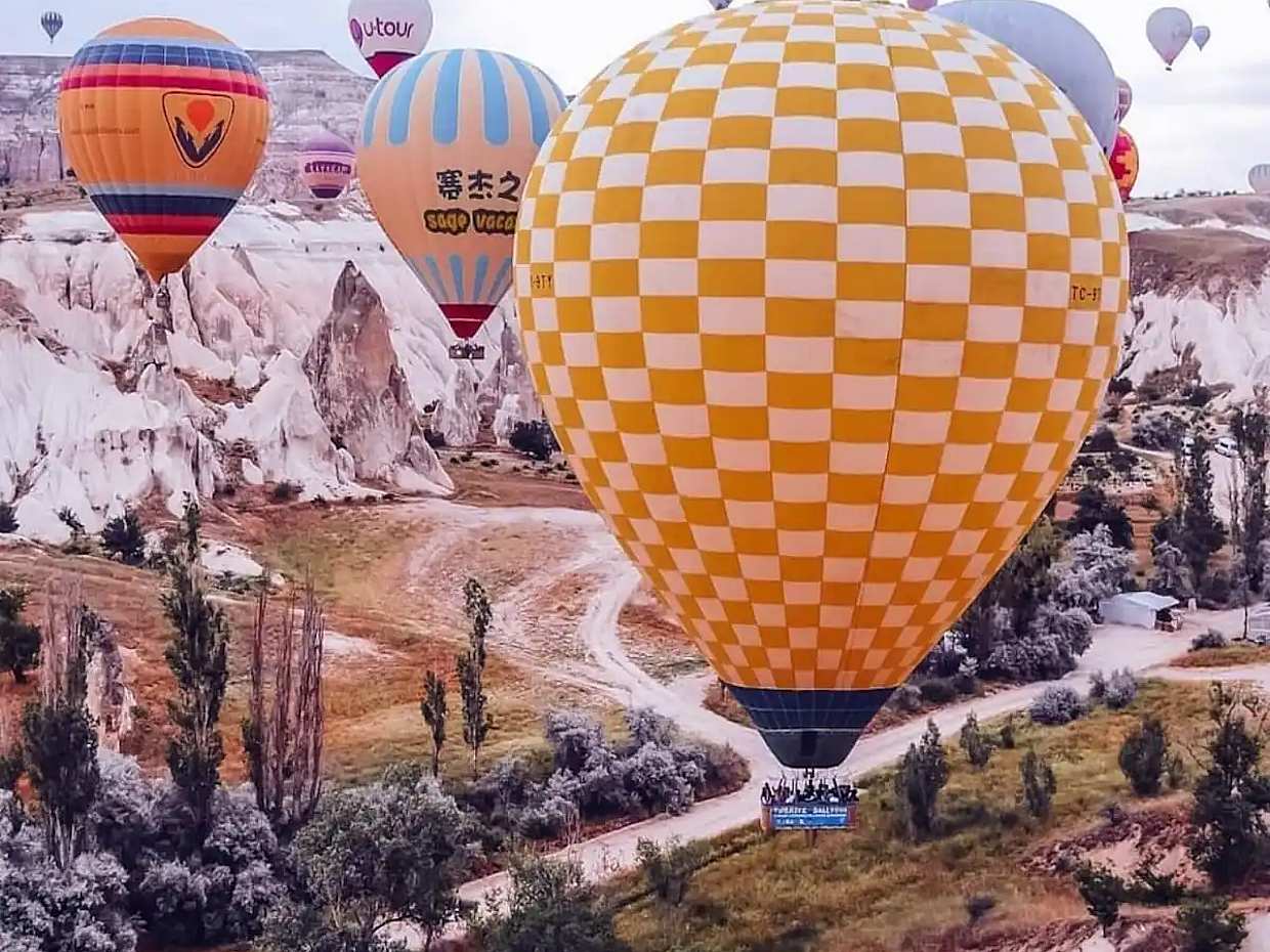 Cappadocia Ultra Comfortable Balloon Tour with 16 Capacity Basket in Turkey, photo 4