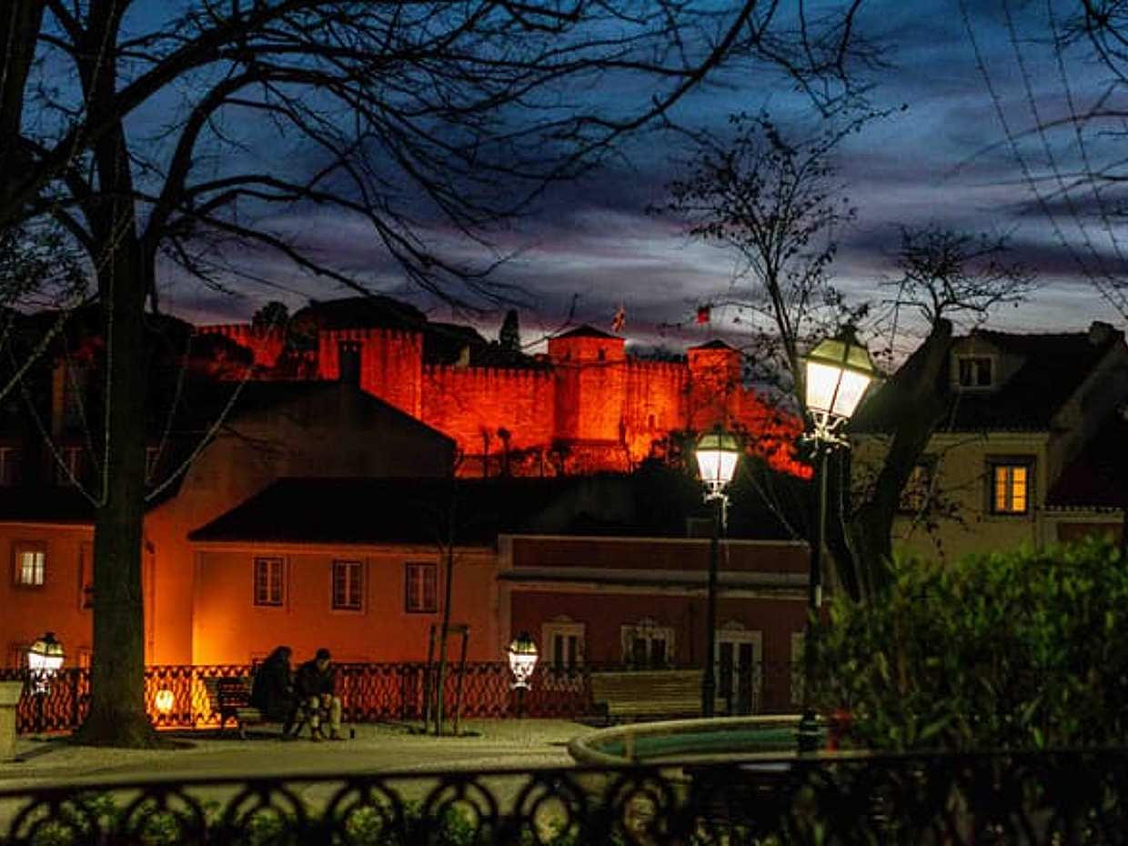 <p>Lizbona nocą: zachód słońca i świąteczne iluminacje, prywatna sesja fotograficzna w Portugalii.</p>, photo 5