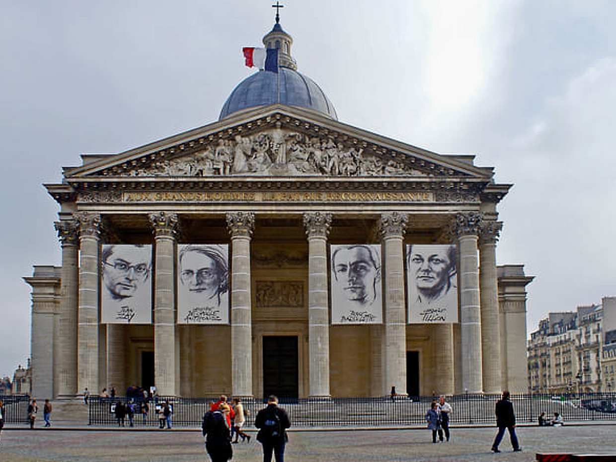 Paris Private Full Day 7 Iconic Sights City tour by Mercedes., photo 4