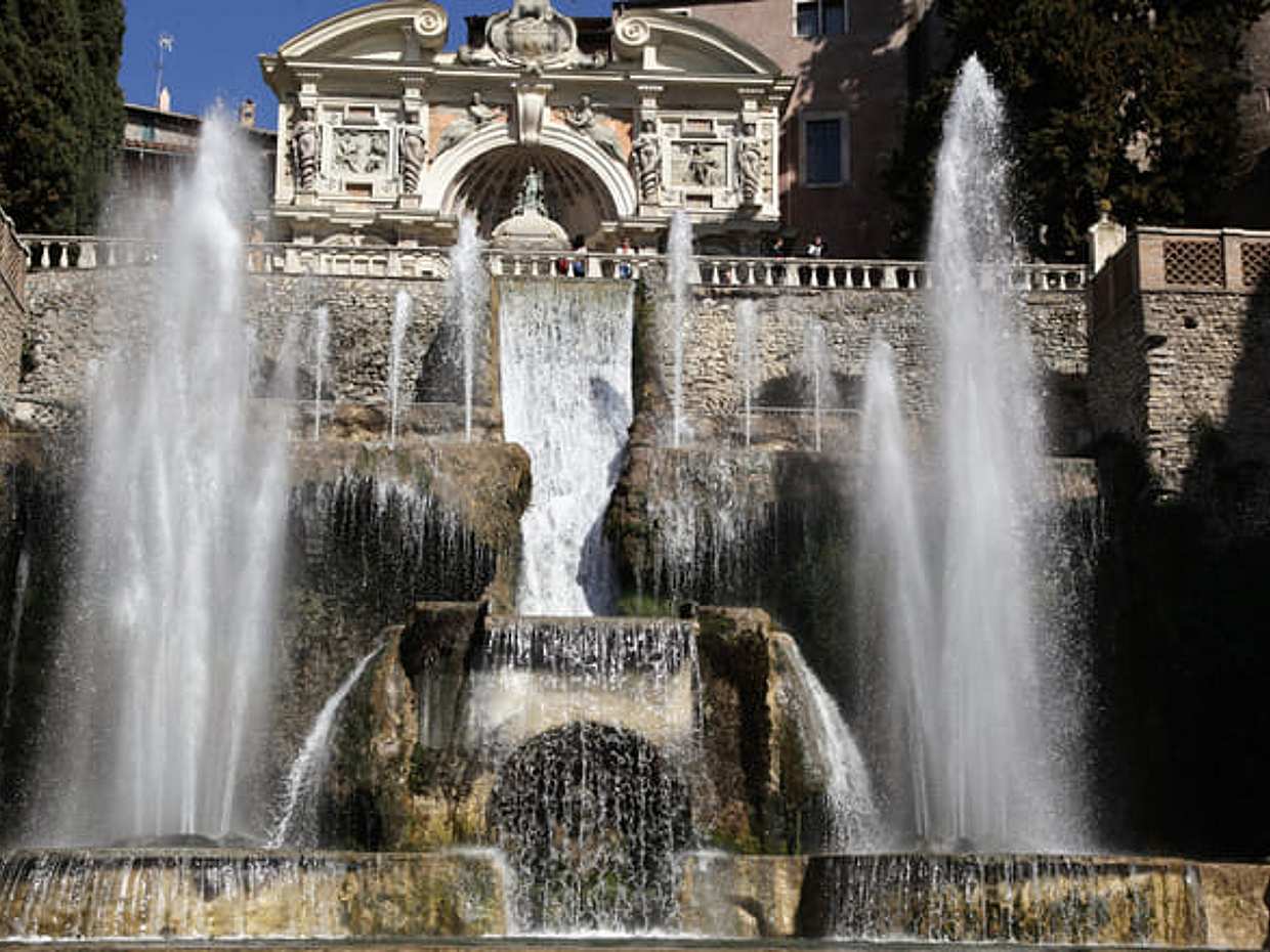 Small-Group Tour of Hadrian's Villa and Villa d'Este from Rome